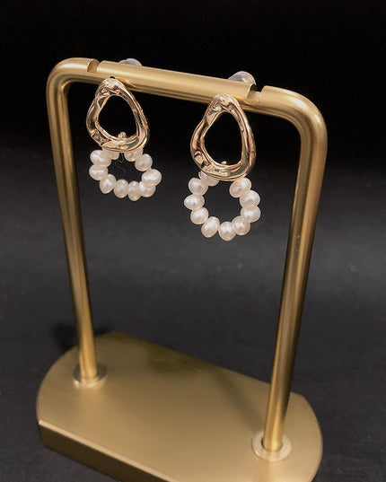 Demure belldoir Shape Pearl Ear Clip