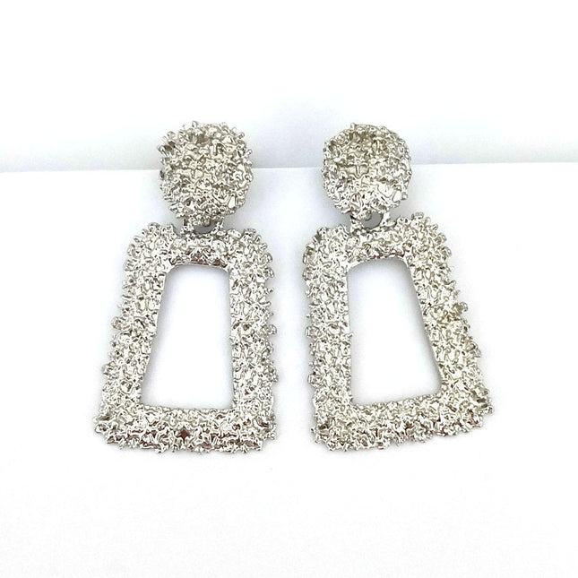 Demure belldoir Metal Sense Eardrops