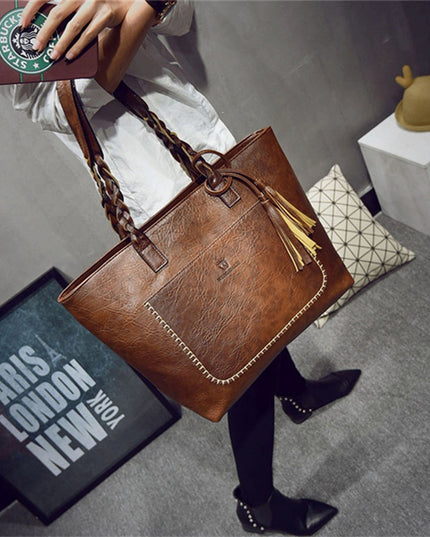 Luxury Demure Letter hand bag