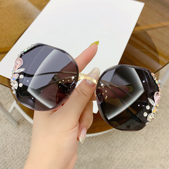 Demure Women's Fashion Rimless Cut Edge Diamond Sunglasses