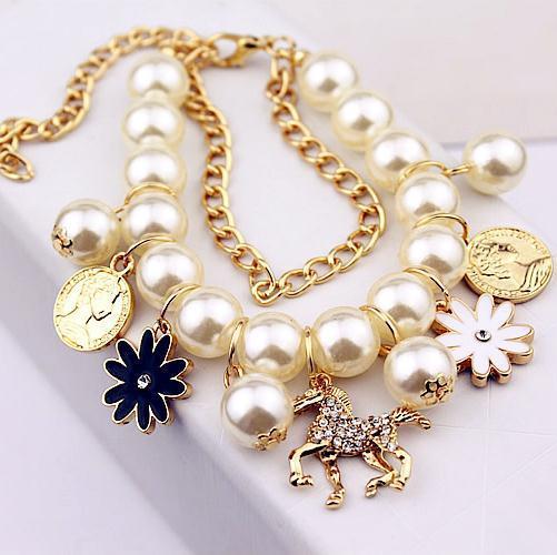 demure belldoir Pearl Flower Bracelet Jewelry