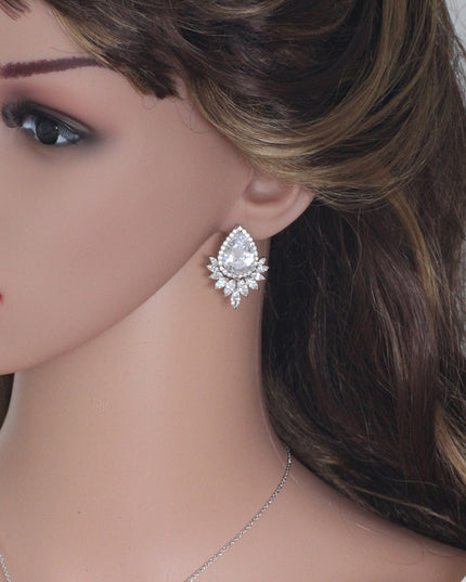 Demure belldoir jewelry chain, bridal banquet, dinner Jewelry Set