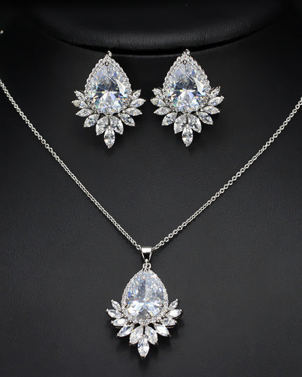 Demure belldoir jewelry chain, bridal banquet, dinner Jewelry Set