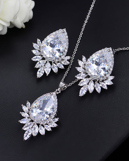 Demure belldoir jewelry chain, bridal banquet, dinner Jewelry Set