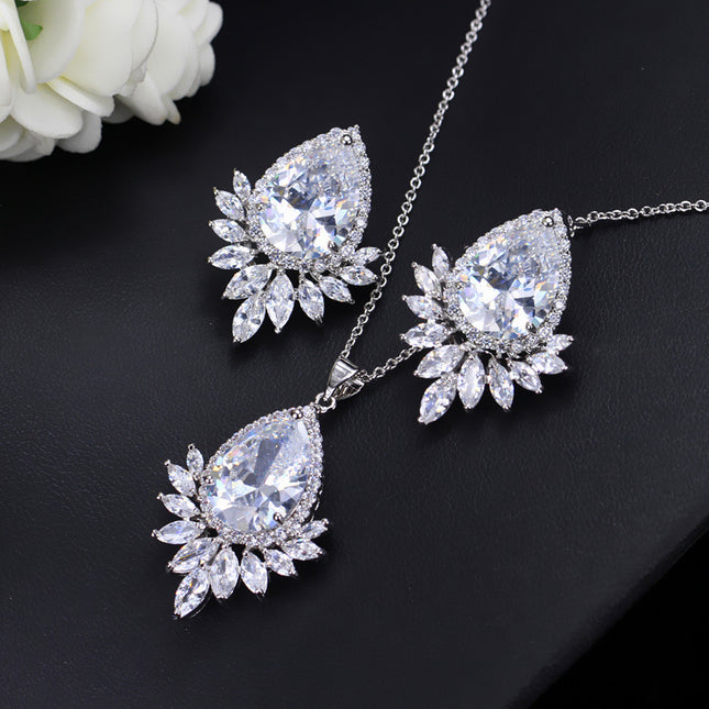 Demure belldoir jewelry chain, bridal banquet, dinner Jewelry Set