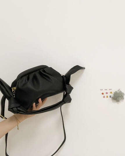 Luxury Demure Hand pleated cloud bag shoulder bag