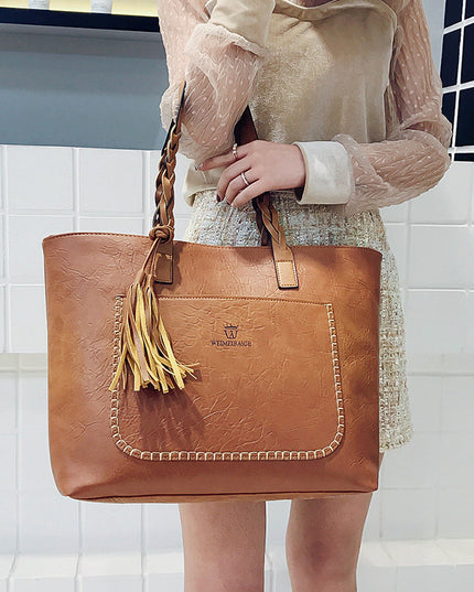 Luxury Demure Letter hand bag