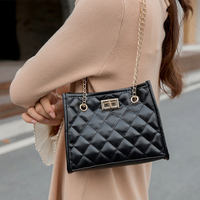 Luxury Demure Mini Chain Shoulder Bags  For Women