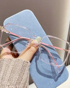 Pink frame / 150 Degrees